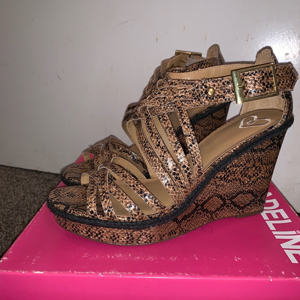 Snakeskin wedges